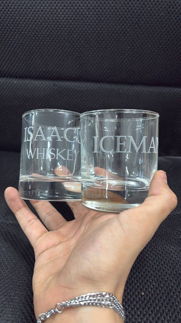 כוסות וויסקי עם חריטה iceman