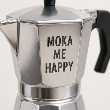 מקינטה עם חריטה MOKA ME HAPPY