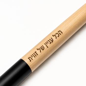 מקל סנוקר עם חריטה הכל עניין של זווית
