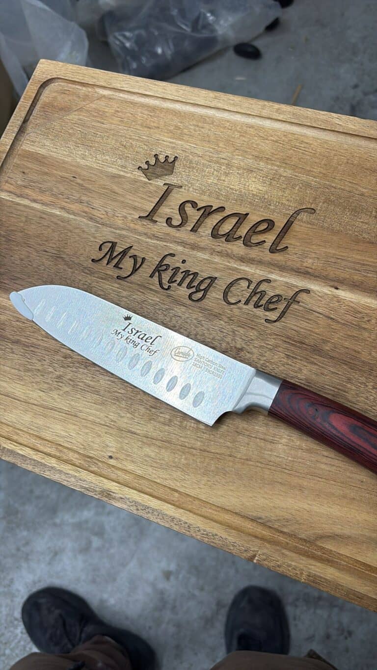 סט קרש וסכין עם חריטה ישראל